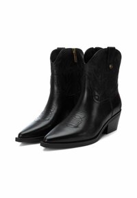 Carmela Botines camperos - black