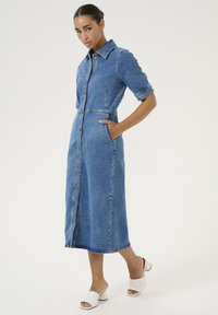 InWear PHEIFFER STRAIGHT - Haljina od trapera - medium blue
