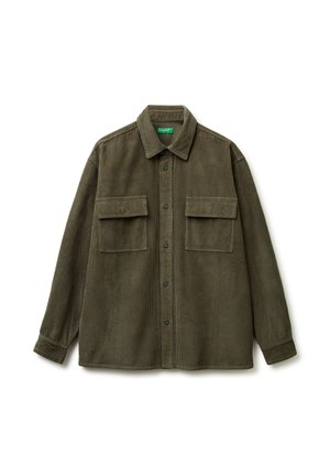 Olivově zelená kordová košile-jacket s límečkem, dvěma náprsními kapsami, zapínáním na knoflíky a dlouhými rukávy. Texturovaná ribbová tkanina po celém povrchu.