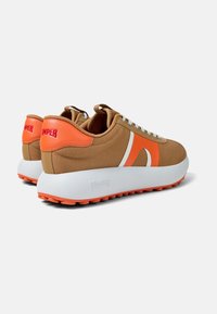 Camper PELOTAS ATHENS - Sneakers basse - mittelbraun