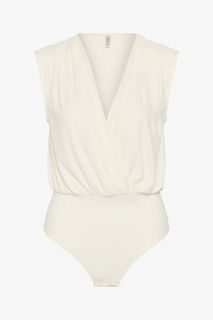 Body sans manches couleur crème avec un profond décolleté en V, épaules plissées et taille froncée.