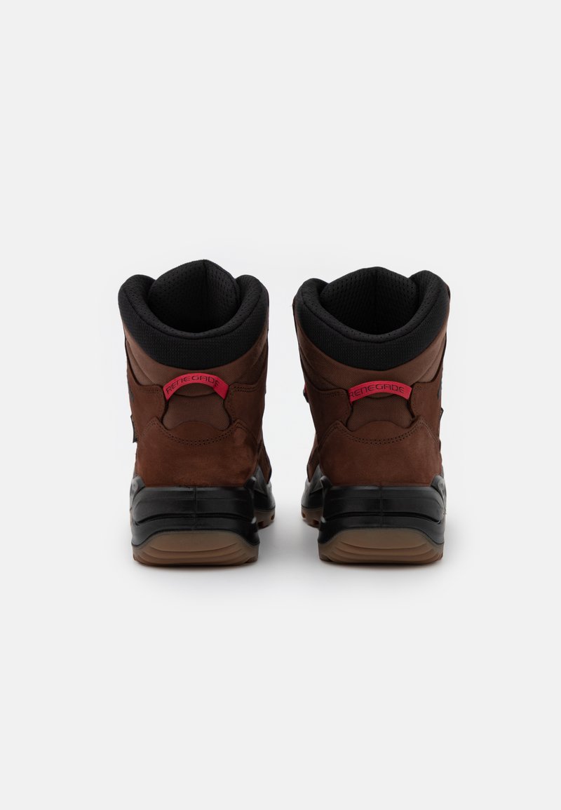 Comparatif : les 6 meilleures chaussures hautes de randonnée pour homme