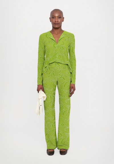 Stine Goya ELASTICATED STRAIGHT LONG PANTS - Trousers - green