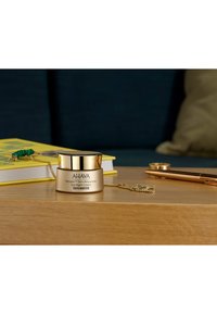 Miniatyrbild 6