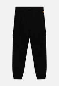 Lyle & Scott CUFFED CARGO POCKET - Spodnji deli trenirk - jet black