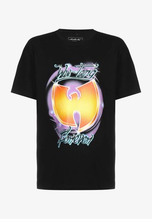 Upscale by Mister Tee, T-shirts print - black