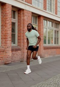 HOKA MACH 6 - Chaussures de running sur route - white/nimbus cloud