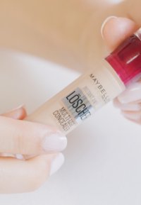 Maybelline New York INSTANT ANTI-AGE EFFECT CONCEALER - Concealer - 02 nude