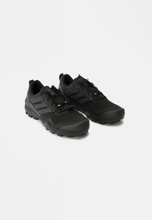 adidas Terrex SKYCHASER - Sapatos de caminhada - core black/core black/carbon