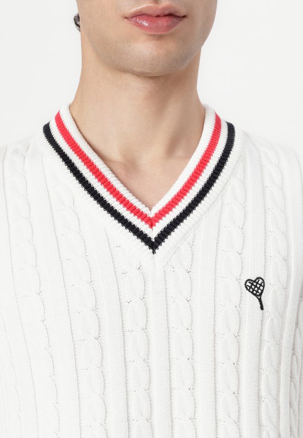 CABLE KNIT SWEATER - Jumper2