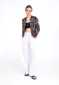 Thumbnail Image 2