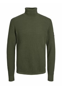 Oliivivihreä ribatuttu pooloneule, pitkät hihat, teksturoitu kangas, istuva kaulus ja yksi paikkauspiste vasemmassa hihassa.