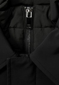 Reiss REGULAR FIT - LOGAN HYBRID REMOVABLE NECK - Geacă - black