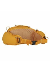 Borsetta gialla con interni texture e multiple tasche con zip. Presenta spallacci regolabili e una tasca laterale per ulteriori contenitori.