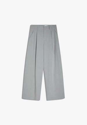 Sive hlače z naborki iz teksturirane tkanine, z bočnimi žepi, širokimi hlačnicami in čisto, krojeno silhueto.