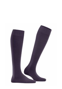 Due calze al ginocchio di un profondo colore viola, con una texture liscia e un adattamento confortevole per le gambe.