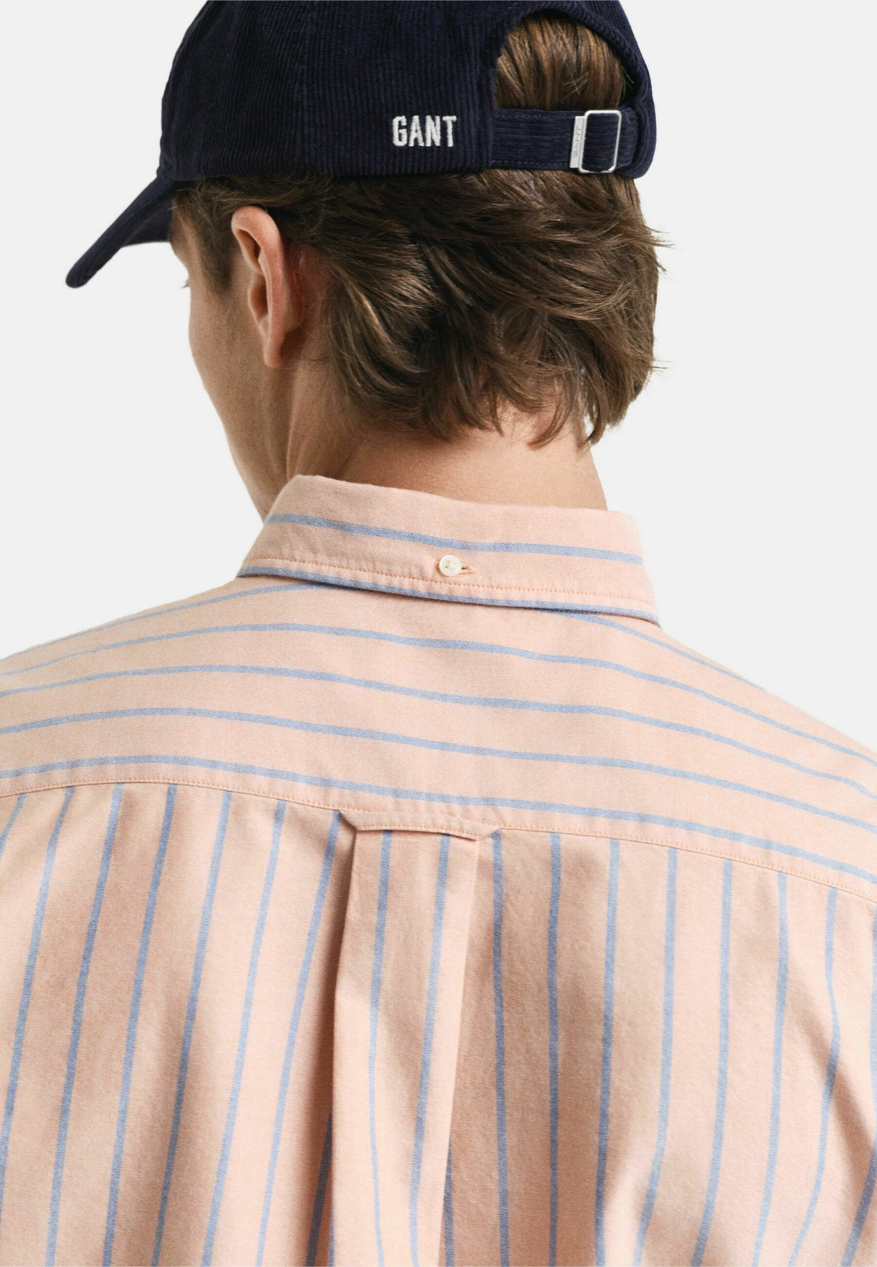 REGULAR FIT STRIPED OXFORD