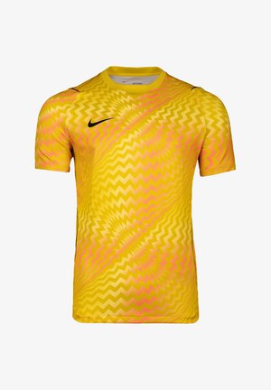 Hellgelbes Fußballtrikot mit pinkfarbenen Zickzackmustern, kurzen Ärmeln, Rundhalsausschnitt und schwarzem Nike-Swoosh-Logo auf der rechten Brust.