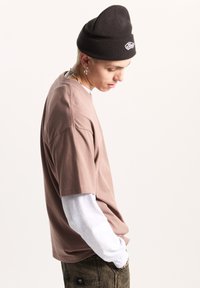 Vans SALTON LOOSE FIT  - T-shirt basic - medium brown