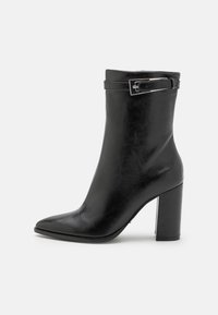 BRENTLEY - Enkellaarsjes met hoge hak - black