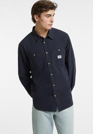 Guess, GJ LS REG POCKET SHIRT - Camisa - a w daring ocean