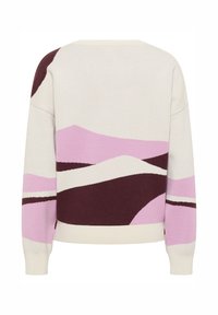 Gebreide trui met een crèmekleurige basis en abstracte roze en bordeauxrode golfpatronen. Ronde halslijn en losse pasvorm. Gestructureerde stof, lange mouwen.