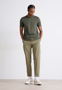 BOSS T-shirts basic - open green