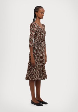 IVAN DRESS - Nappali ruha - flutterfly/stadium
