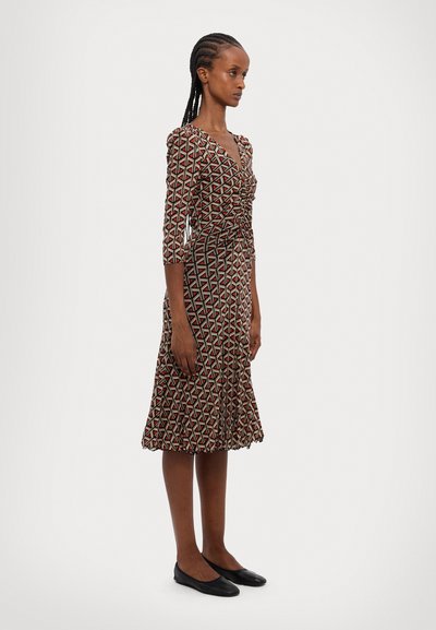 Diane von Furstenberg IVAN DRESS - Day dress - flutterfly/stadium