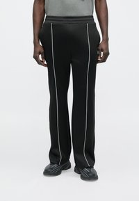 Diesel LOCKING - Pantalones deportivos - black