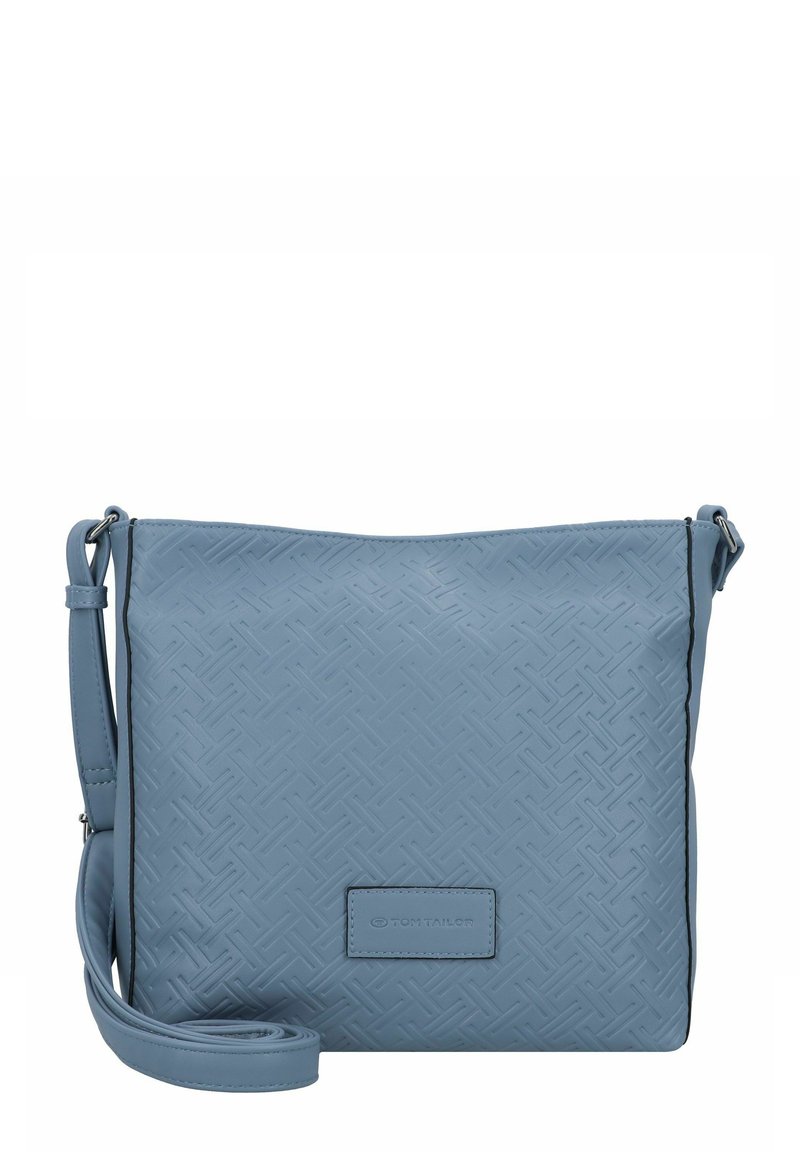 Borsa a tracolla in finta pelle blu con un motivo geometrico testurizzato, cinturino regolabile e una patch con logo sul fronte. Forma quadrata.