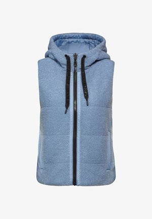 Lichtblauwe mouwloze vest met capuchon, gemaakt van textuurstof. Voorzien van een volledige rits aan de voorzijde en twee zijzakken. Zwarte trekkoorden zijn aanwezig.