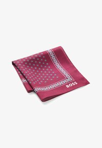 Wybrany, dark red two