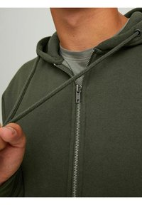 Jack & Jones JJESTAR BASIC HOOD - Felpa con zip - rosin