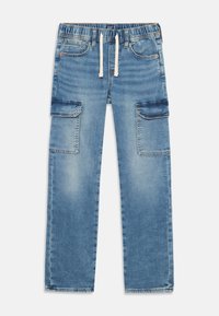 Pantaloni cargo din denim albastru deschis, cu talie elastică, șnur, două buzunare laterale și două buzunare cargo suplimentare pe coapse.