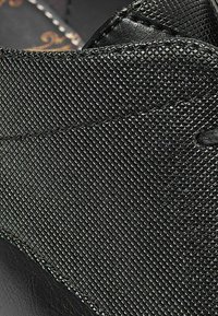Next DERBY - Business-Schnürer - black
