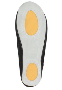 Schwarze Schuhsohle mit einem grauen Wildleder-Oberteil, ausgestattet mit zwei gelben Gummiauflagen und strukturierten Bereichen für besseren Halt.