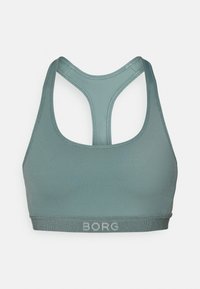 Sostenedor deportivo en teal suave, hecho de tela lisa. Cuenta con un diseño de espalda nadadora y una banda contrastante con el logo "BORG".