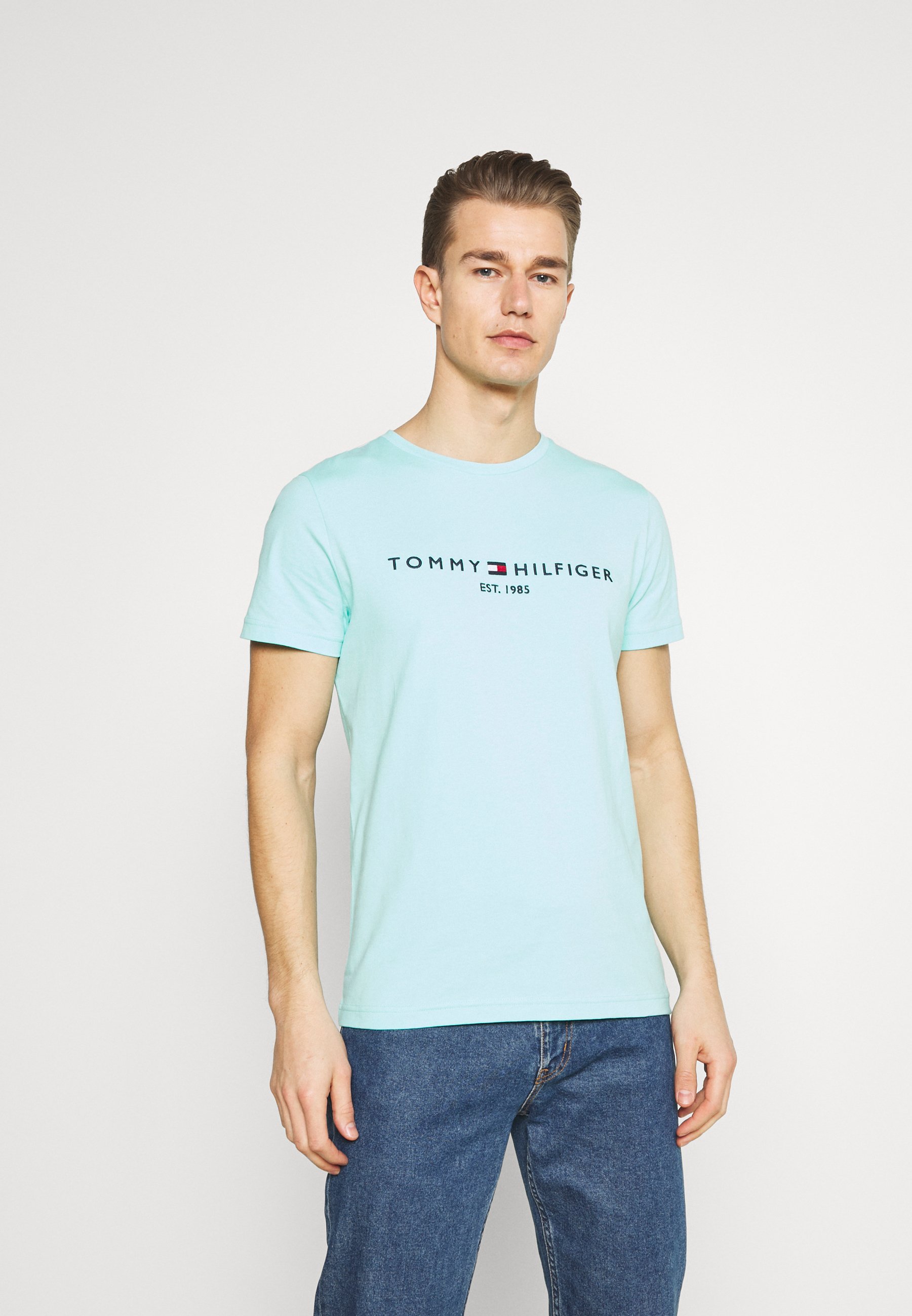 camiseta tommy azul bebe