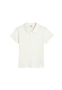 Polo de manga corta color crema con textura acanalada, tapeta de tres botones y cuello clásico. Acabado de tela suave.