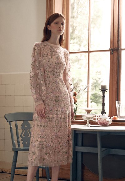 Needle & Thread FLORET BALLERINA DRESS - Vestido de cocktail / Vestido de festa - petal pink