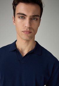 Next SHORT SLEEVE TROPHY REGULAR FIT - Poloshirts - navy