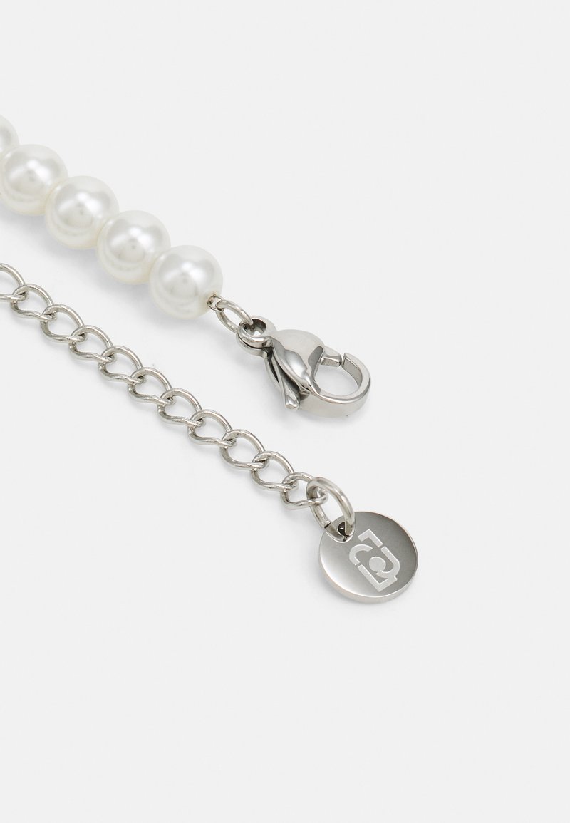 Collana con ciondolo perla con luna