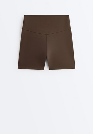 HIGH-WAISTED COMFORTLUX 10cm HOT PANTS - Legíny - brown