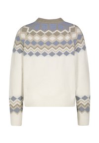 Weißer Pullover mit geometrischem Muster in Blau, Beige und Grau. Rippbündchen und Saum, Rundhalsausschnitt, weiche Strickstruktur und lässige Passform.
