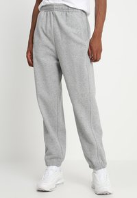 Urban Classics SUIT - Trenirka - grey