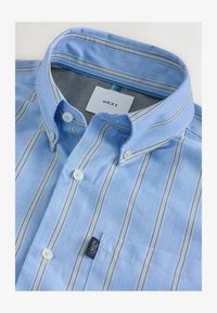 Non sélectionné, light blue stripe