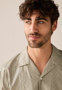Next SHORT SLEEVE SHIRT- REGULAR FIT - Cămașă - sage green