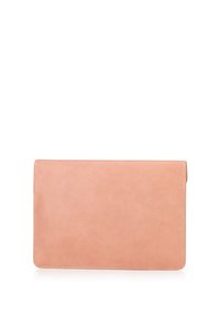 Helle rosa Leder-Clutch mit glatter Textur, rechteckiger Form und minimalistischem Design. Keine sichtbaren Beschläge oder zusätzlichen Details.