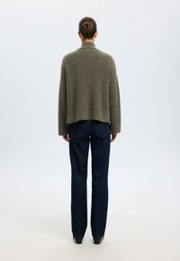 Selected Femme SLFSIA ZIPPER CARDIGAN  - Cardigan - khaki